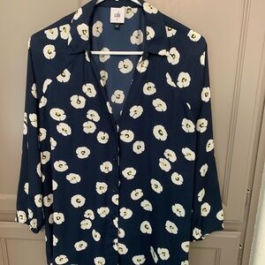 Three quarter sleeve top